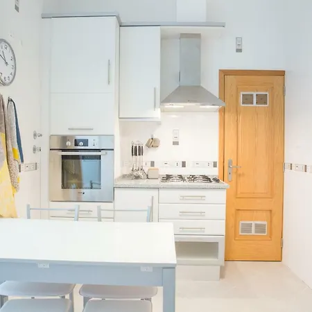 Rent4rest - Downtown Designer's Lissabon
