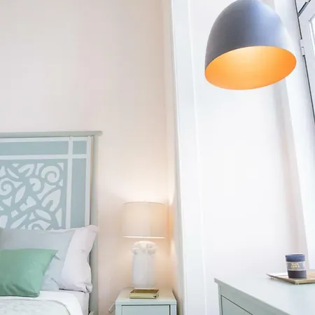 Apartamento Rent4rest - Downtown Designer's *